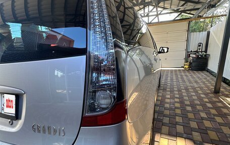 Mitsubishi Grandis, 2008 год, 1 350 000 рублей, 8 фотография