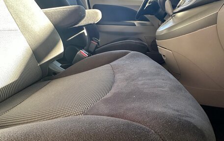 Mitsubishi Grandis, 2008 год, 1 350 000 рублей, 23 фотография