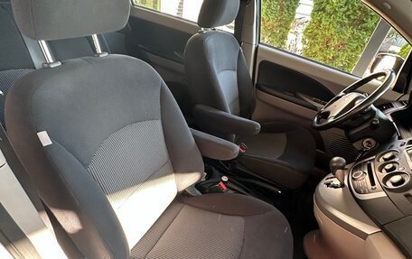 Mitsubishi Grandis, 2008 год, 1 350 000 рублей, 38 фотография