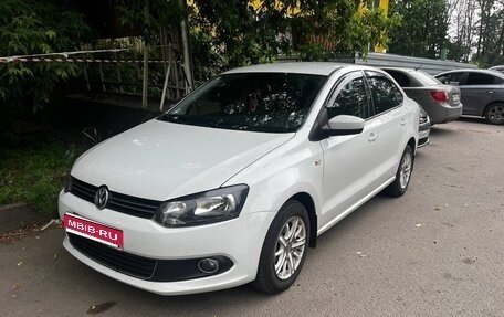 Volkswagen Polo VI (EU Market), 2015 год, 1 050 000 рублей, 1 фотография