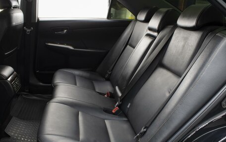 Toyota Camry, 2017 год, 2 420 000 рублей, 9 фотография