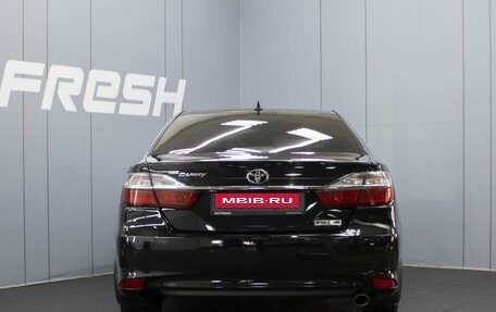 Toyota Camry, 2017 год, 2 420 000 рублей, 4 фотография