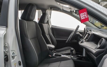 Toyota RAV4, 2016 год, 2 540 000 рублей, 8 фотография