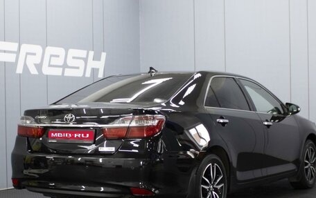 Toyota Camry, 2017 год, 2 150 000 рублей, 2 фотография