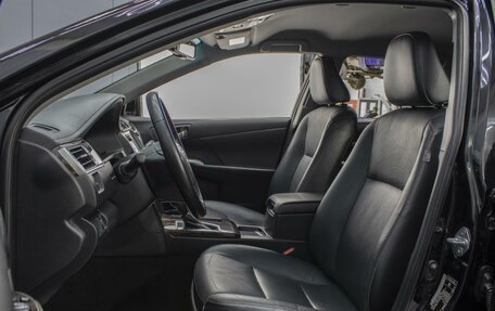 Toyota Camry, 2017 год, 2 150 000 рублей, 10 фотография