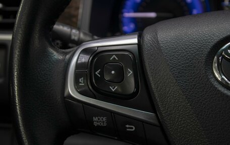 Toyota Camry, 2017 год, 2 150 000 рублей, 19 фотография