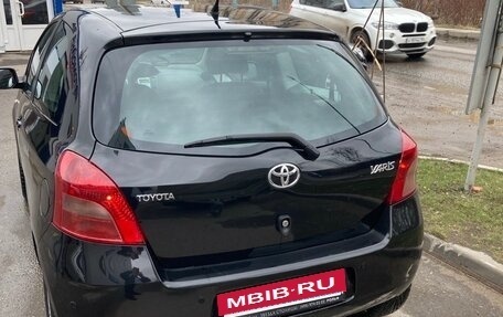 Toyota Yaris III рестайлинг, 2008 год, 480 000 рублей, 14 фотография