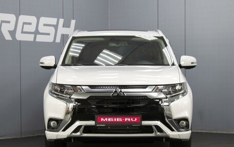 Mitsubishi Outlander III рестайлинг 3, 2022 год, 4 095 000 рублей, 3 фотография