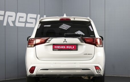 Mitsubishi Outlander III рестайлинг 3, 2022 год, 4 095 000 рублей, 4 фотография