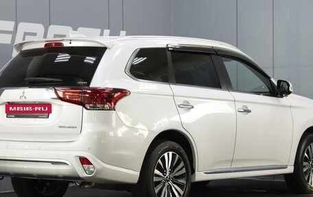 Mitsubishi Outlander III рестайлинг 3, 2022 год, 4 095 000 рублей, 2 фотография