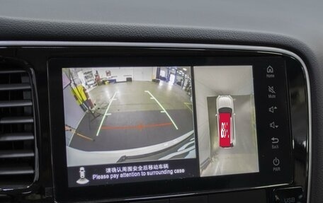 Mitsubishi Outlander III рестайлинг 3, 2022 год, 4 095 000 рублей, 18 фотография