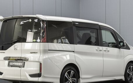 Honda Stepwgn IV, 2020 год, 2 950 000 рублей, 2 фотография