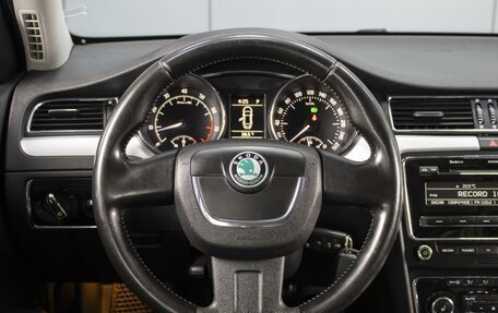 Skoda Superb III рестайлинг, 2012 год, 1 270 000 рублей, 12 фотография