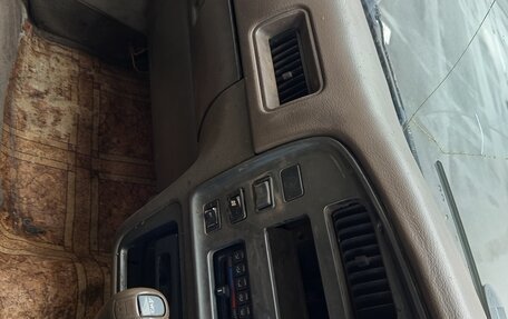 Nissan Caravan III, 1993 год, 249 000 рублей, 6 фотография