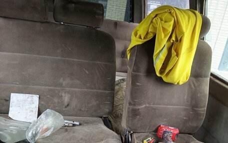 Nissan Caravan III, 1993 год, 249 000 рублей, 5 фотография