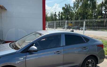 Hyundai Solaris II рестайлинг, 2018 год, 790 000 рублей, 2 фотография
