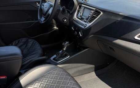 Hyundai Solaris II рестайлинг, 2018 год, 790 000 рублей, 9 фотография