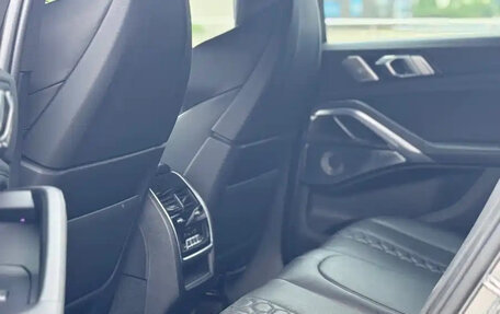 BMW X6 M, 2022 год, 15 фотография