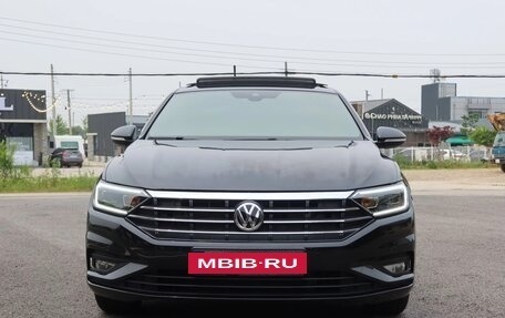 Volkswagen Jetta VII, 2021 год, 1 490 000 рублей, 2 фотография