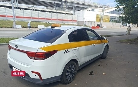 KIA Rio IV, 2018 год, 950 000 рублей, 4 фотография
