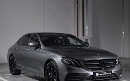Mercedes-Benz E-Класс, 2018 год, 3 490 000 рублей, 5 фотография
