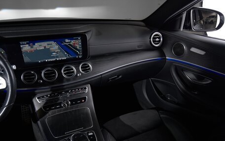Mercedes-Benz E-Класс, 2018 год, 3 490 000 рублей, 22 фотография