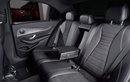 Mercedes-Benz E-Класс, 2018 год, 3 490 000 рублей, 31 фотография