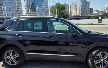 Volkswagen Tiguan II, 2017 год, 2 800 000 рублей, 5 фотография