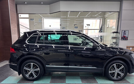 Volkswagen Tiguan II, 2017 год, 2 800 000 рублей, 16 фотография