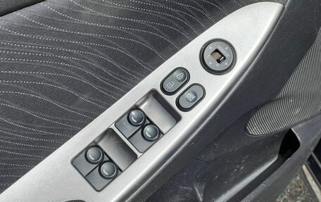 Hyundai Solaris II рестайлинг, 2015 год, 1 100 000 рублей, 15 фотография