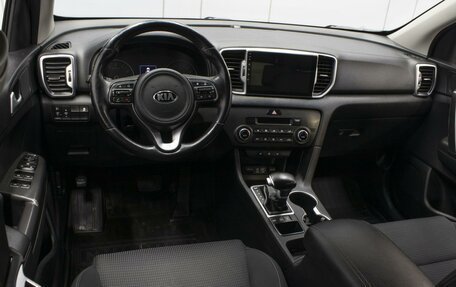 KIA Sportage IV рестайлинг, 2018 год, 2 300 000 рублей, 6 фотография