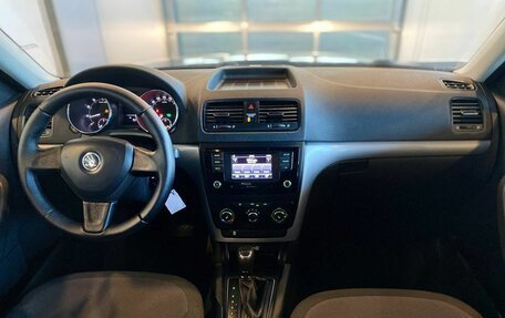 Skoda Yeti I рестайлинг, 2015 год, 1 315 000 рублей, 9 фотография