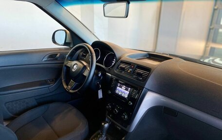 Skoda Yeti I рестайлинг, 2015 год, 1 315 000 рублей, 12 фотография