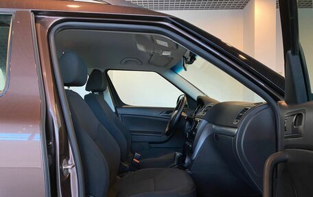 Skoda Yeti I рестайлинг, 2015 год, 1 315 000 рублей, 29 фотография