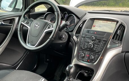 Opel Astra J, 2011 год, 700 000 рублей, 14 фотография