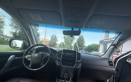 Toyota Land Cruiser 200, 2017 год, 7 200 000 рублей, 8 фотография
