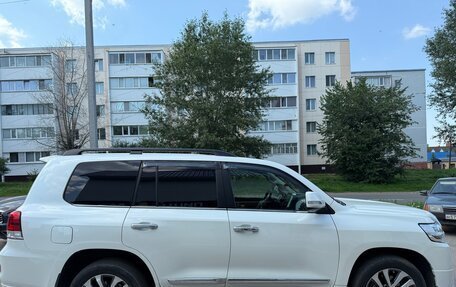 Toyota Land Cruiser 200, 2017 год, 7 200 000 рублей, 3 фотография