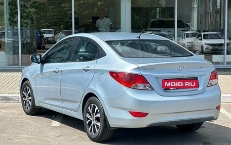 Hyundai Solaris II рестайлинг, 2011 год, 682 000 рублей, 7 фотография