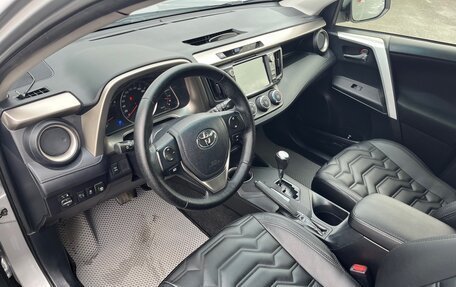 Toyota RAV4, 2013 год, 1 470 000 рублей, 7 фотография