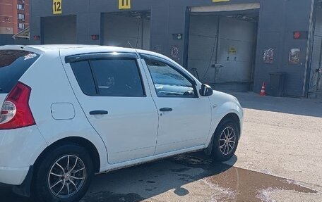 Renault Sandero I, 2014 год, 600 000 рублей, 3 фотография