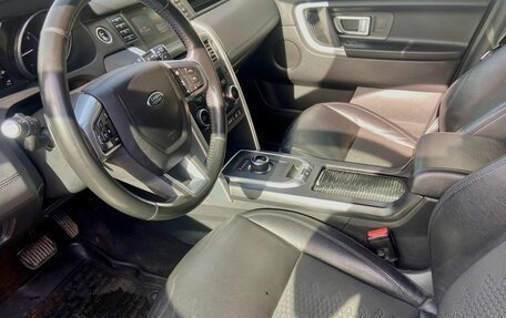 Land Rover Discovery Sport I рестайлинг, 2017 год, 2 316 000 рублей, 14 фотография
