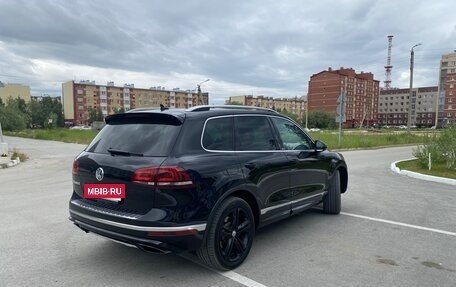 Volkswagen Touareg III, 2017 год, 3 375 000 рублей, 2 фотография