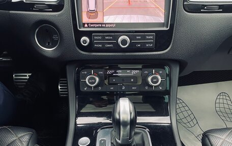 Volkswagen Touareg III, 2017 год, 3 375 000 рублей, 7 фотография