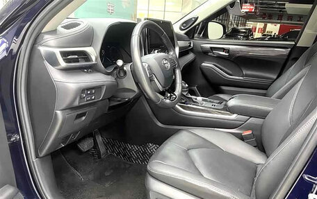 Toyota Highlander, 2022 год, 4 450 800 рублей, 9 фотография