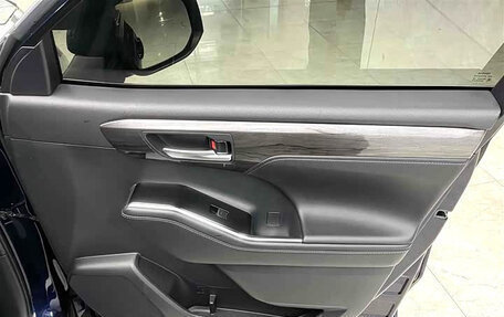 Toyota Highlander, 2022 год, 4 450 800 рублей, 16 фотография