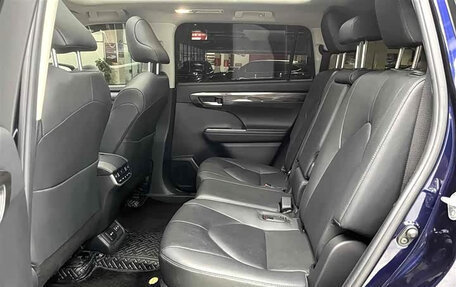 Toyota Highlander, 2022 год, 4 450 800 рублей, 18 фотография