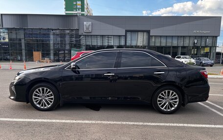 Toyota Camry, 2017 год, 2 880 000 рублей, 3 фотография