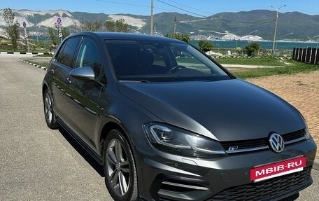 Volkswagen Golf VII, 2018 год, 2 200 000 рублей, 2 фотография