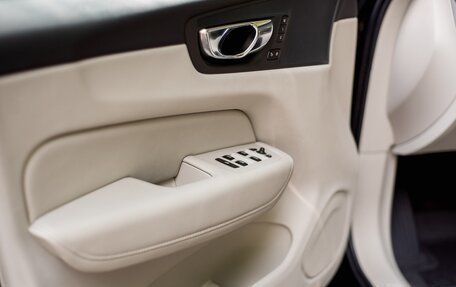 Volvo XC60 II, 2020 год, 3 650 000 рублей, 31 фотография