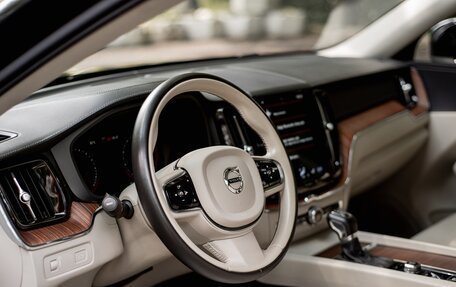 Volvo XC60 II, 2020 год, 3 650 000 рублей, 32 фотография